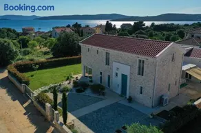 Villa Vela Muline - 8 plus 2 guests - heated pool - Image 1