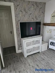 Havisham Studio Flat Rochester ME1 1XZ - Image 3