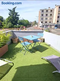 T2 lumineux avec terrasse privée et parking gratuit - Image 4
