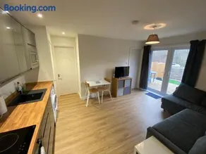 Arragon Short-Stay Apartments - Image 3