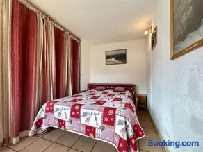 Studio cosy avec terrasse, 4 couchages, au pied des pistes à Briançon - Image 2
