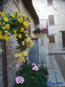 La scuola del castello località San Giovanni Spello - Image 2