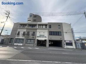 彦根びわこホテル裏のマンション 一室貸し切り50台無料駐車場付き台所ありBbQ可 ペット同伴可 - Image 1