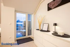 Oa Cozy Roofapartment with sauna - Image 4