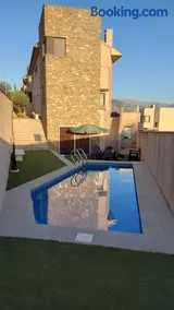 Casa en Granada zona residencial El Serrallo - Image 1
