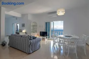 Laconian Collection Villa Big Blue - Image 5