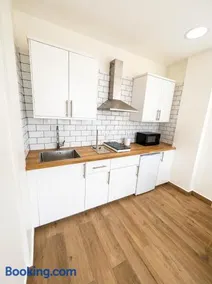 Coastal Retreat Steps from the Sea 2BR 2BA - Image 2