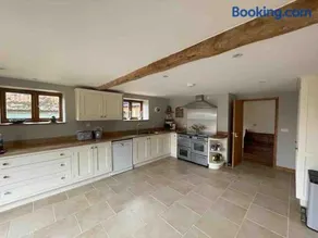 Charming Norfolk Barn Conversion in Barnham Broom - Image 3
