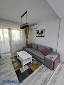 Romanescu Park Apartament - Image 3