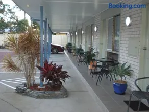 Twin Towns Motel - Image 1