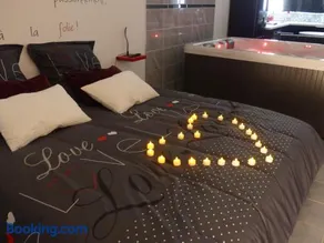 Nuit romantique avec Jacuzzi SPA privatif proche TOULOUSE - Image 2