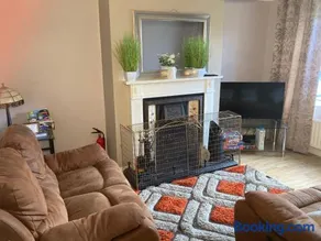 Enniskillen House (6 person house) - Image 4