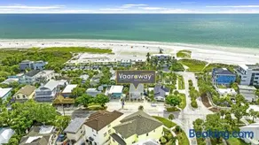 CJs - Pet Friendly, Located in Siesta Key Village, Steps to Siesta Key Beach! - Image 3
