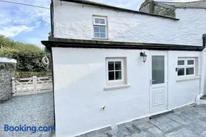 Stable Cottage - Image 2