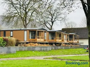 Mobile-Home Living - Image 1