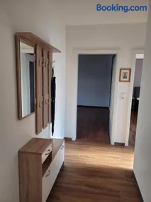 Schöne einfache Ferienwohnung zwischen Stadt und Meer - Image 3
