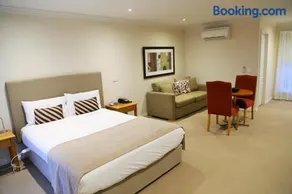 Allansford Hotel Motel - Image 1