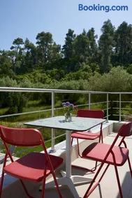 Luxury Villas with Private Pool & Garden in Halkidiki - Image 5