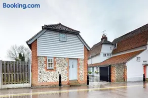 Panfield House - Image 4