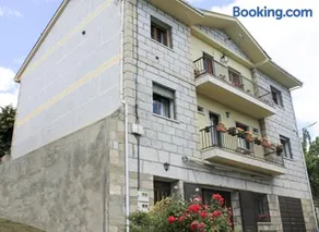 Apartamentos Monasterio - Image 1