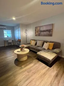Brand New Lakeview Suite, Hot Tub and 4 Parking Spots - Image 3