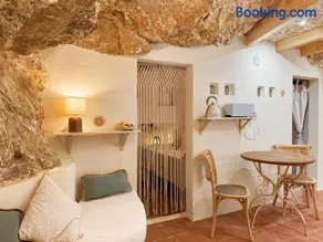 La Cueva De Orel - Image 2