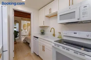 Orlando Home 6430: Purpose-Driven A-Frame Vacation Home - Image 4