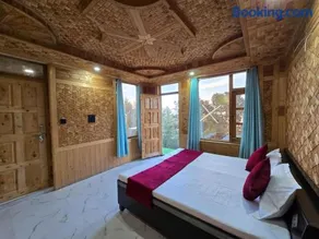 Traditional Pahadi 4 BR Villa Amazing Valley View - Image 1