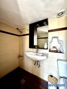 Lotzia House - Image 3