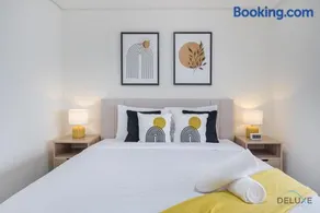 Sunny Studio at Sky Gardens DIFC by Deluxe Holiday Homes - Image 5
