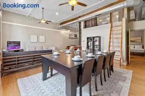 Modern Loft next to Georgia St and Convention Center - Image 3
