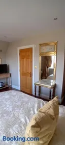 Number 13 - Image 4
