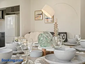 Ideal for Getaway - 3BR home - Image 2
