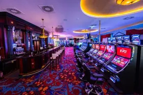 Imperial Casino Strazny Hotel - Image 5