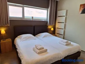 Au Paradis Guesthouse - Image 2