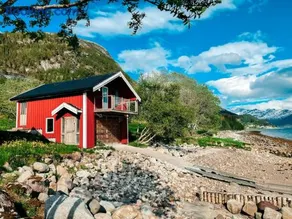Unique boathouse with a spectacular view - Image 1