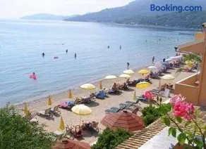 River Beach House - Image 2
