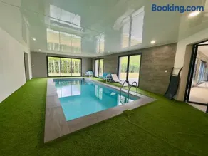 Villa - piscine intérieur chauffée - jardin clos - Image 2