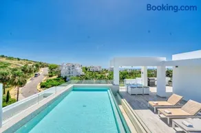 2288 new modern penthouse with privat pool - Image 3