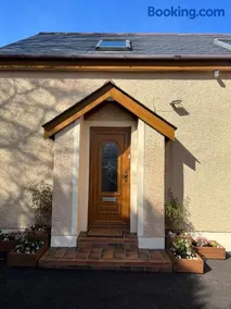 Mourne Coastal Guesthouse - Image 5