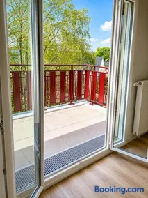 New 1-bedroom apartment on the outskirts of Paris - Balcony - Private parking - Image 2