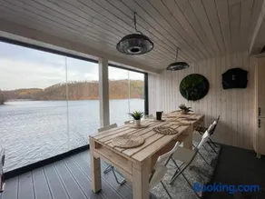 Lakeside Cottage by Bystrzyckie Lake & Dam - Image 4
