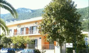 Anna's Studios - Image 1