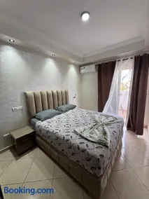 3 Bedroom Apartment with pool for family - Image 1