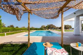 The "Perfect Beach House" Villa - Image 3
