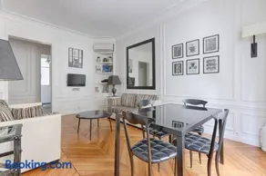 Invalides Pont Alexandre III Luxury Apartement 2BR - Image 4
