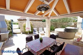 Mery Country House - Image 4