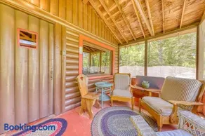 Vintage, Log Cabin in the Woods with Beach Club Access About One Mile Away - Image 4