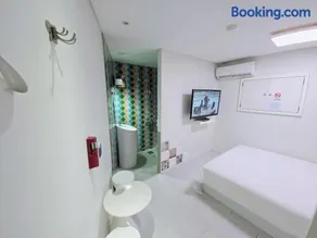 Navi Hotel - Image 3
