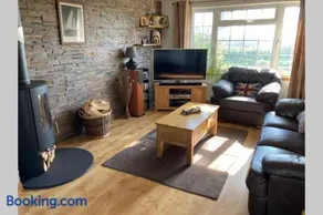 ** Beautiful Scenery - Cyclists & Walkers Dream ** Log Burner ** Peaceful Hamlet ** - Image 2
